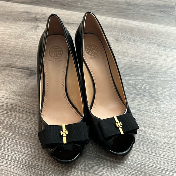 Tory Burch Shoes - Tory Burch Trudy Wedge Shoes Black 7.5M